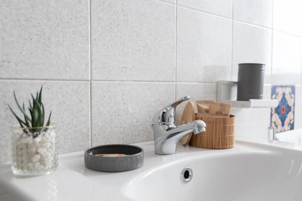 מילאנו Apt Vicino Alla Metropolitana Porta Romana, 4 Minuti Da Duomo, Free Wifi&Netflix 0*,